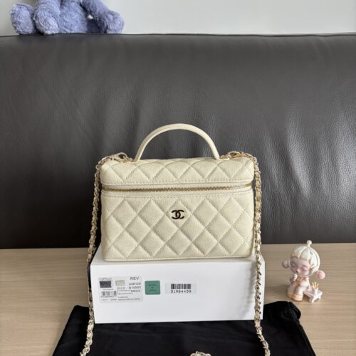 Alternative view of Chanel (26C) LP series Vanity Case (Lunch Box Bag)