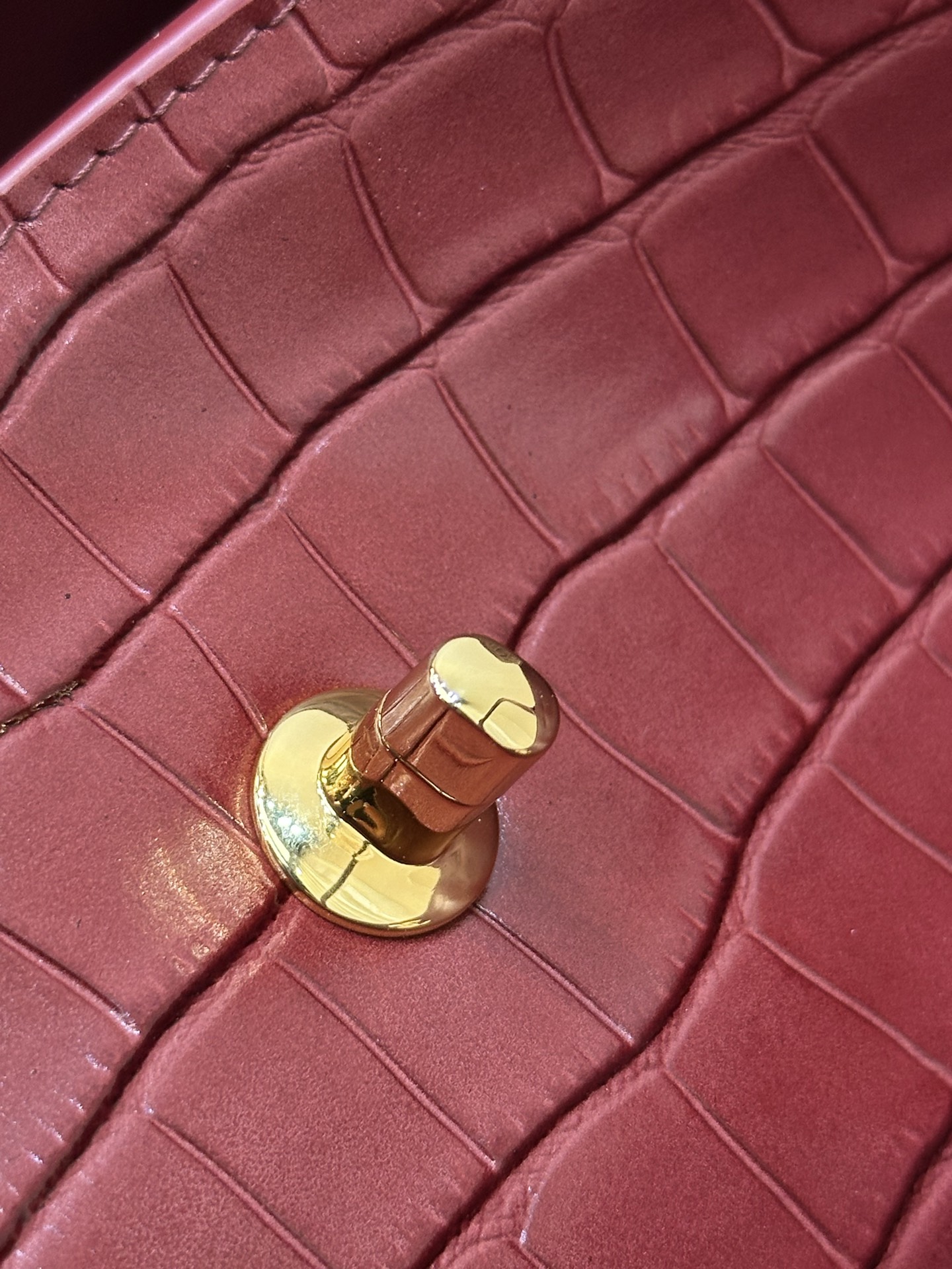 Chanel 26S Crocodile Embossed Cerf Tote Shopping Bag - Image 20