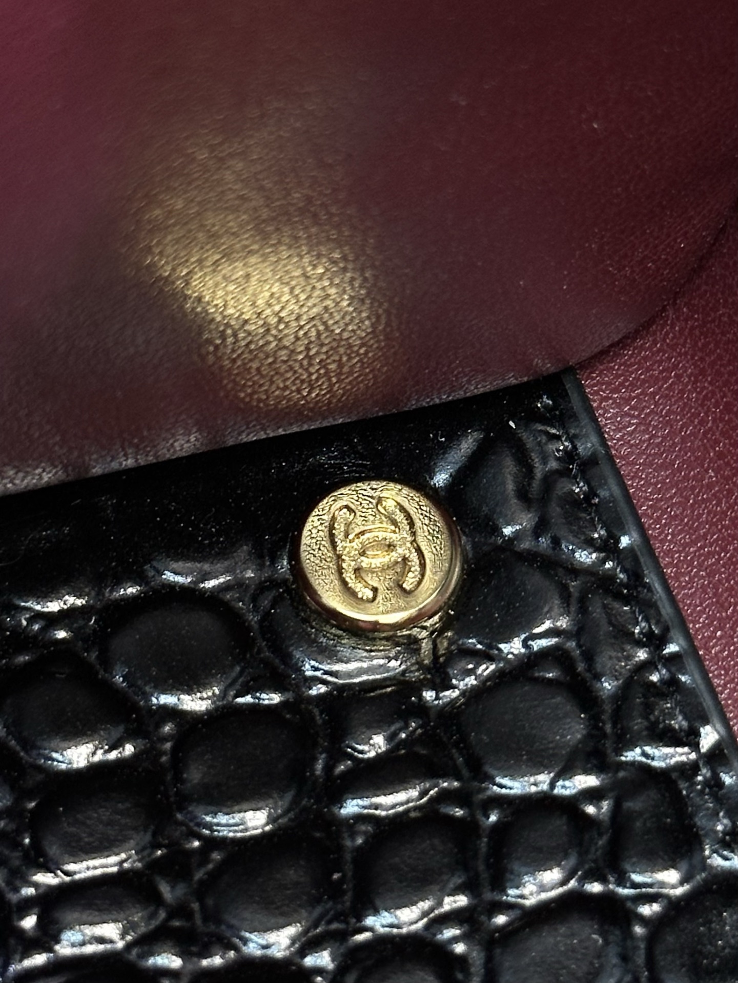 Chanel 26S Crocodile Embossed Cerf Tote Shopping Bag - Image 15