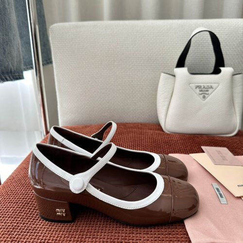 Miu Miu color-blocked Mary Jane flats