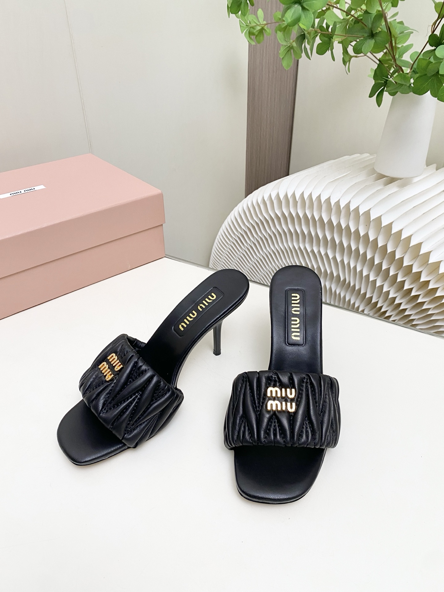 Miu Miu Matelassé pleated stiletto sandals - Image 3