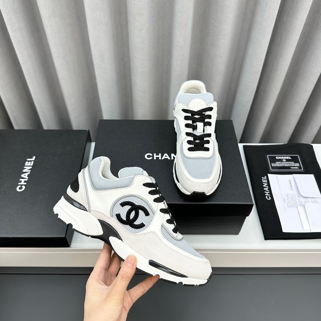 CHANEL classic color-blocked double C sporty casual dad shoes