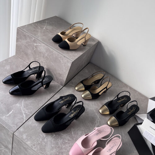 CHANEL classic color-blocked open-back slingback chunky heel sandals