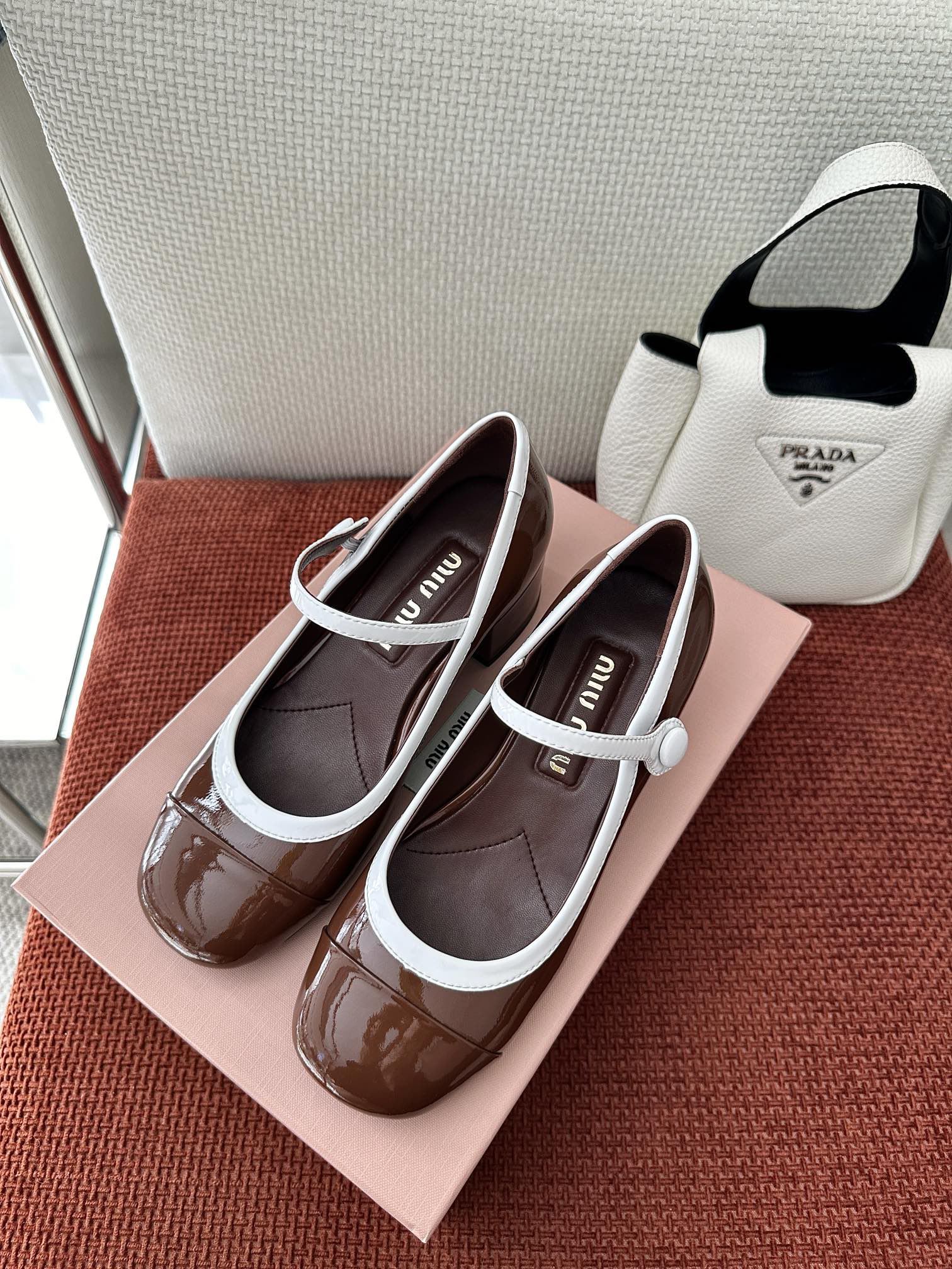Miu Miu color-blocked Mary Jane flats - Image 4