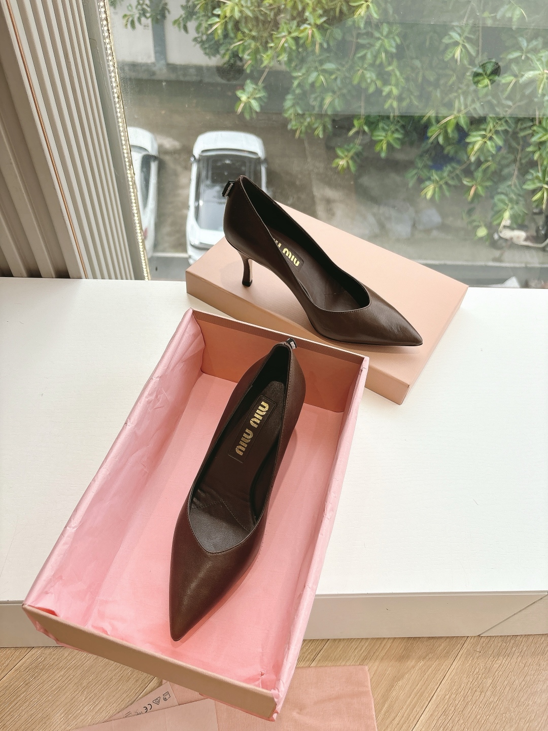 Miu Miu Retro Pointed Toe V-Cut Stiletto Heels - Image 3