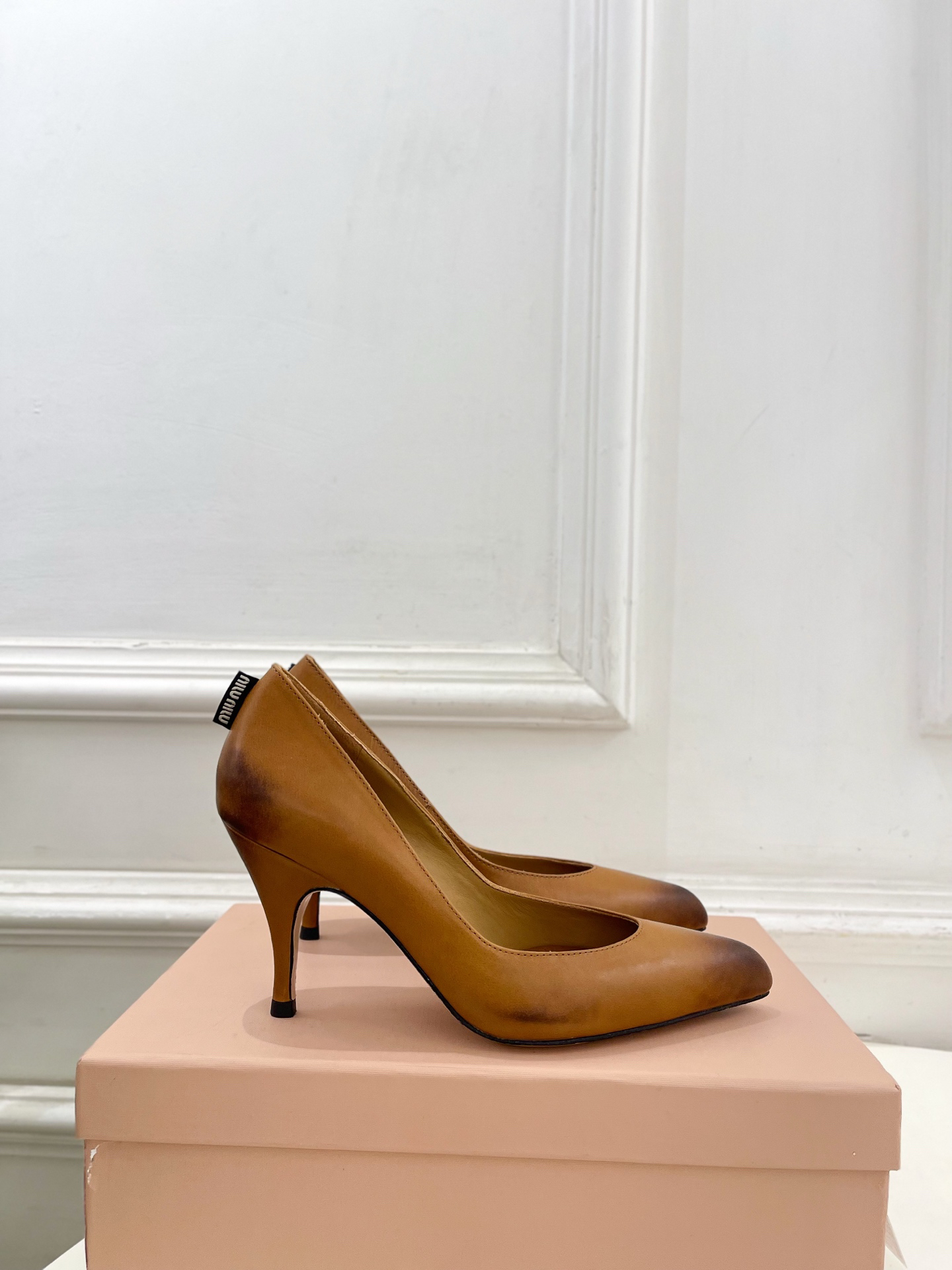Miu Miu Vintage Hand-Drawn Gradient Pointed-Toe Stiletto Heels - Image 4