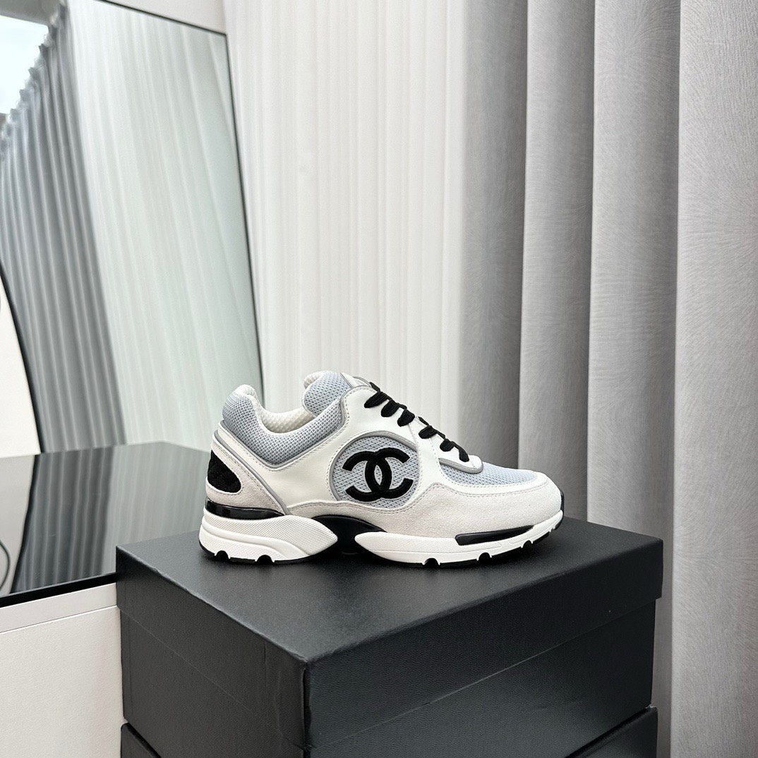 CHANEL classic color-blocked double C sporty casual dad shoes - Image 2