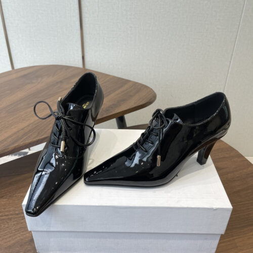 CELINE patent leather pointed-toe lace-up Oxford shoes