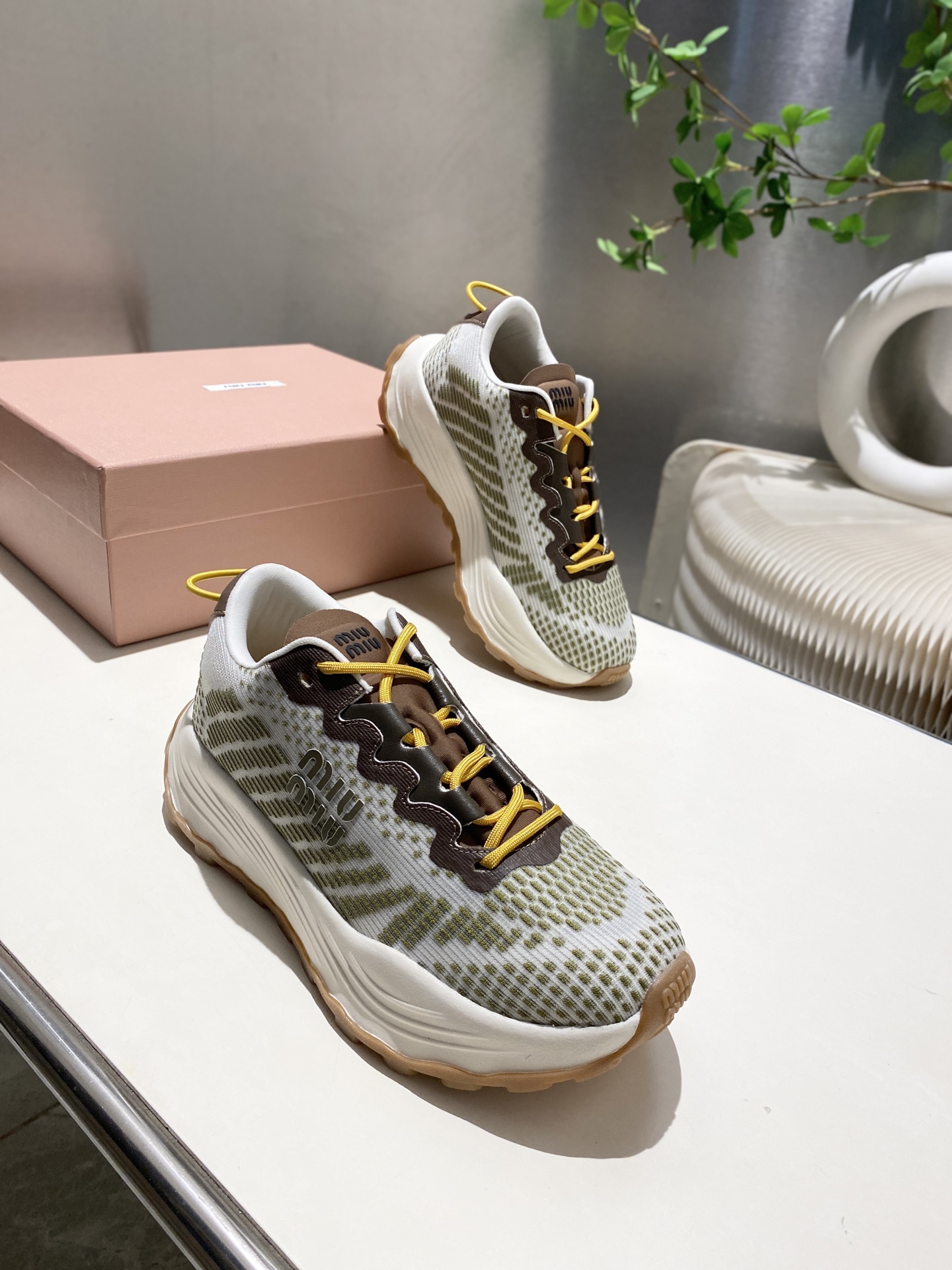 Miu Miu leopard print mesh platform casual dad shoes - Image 8