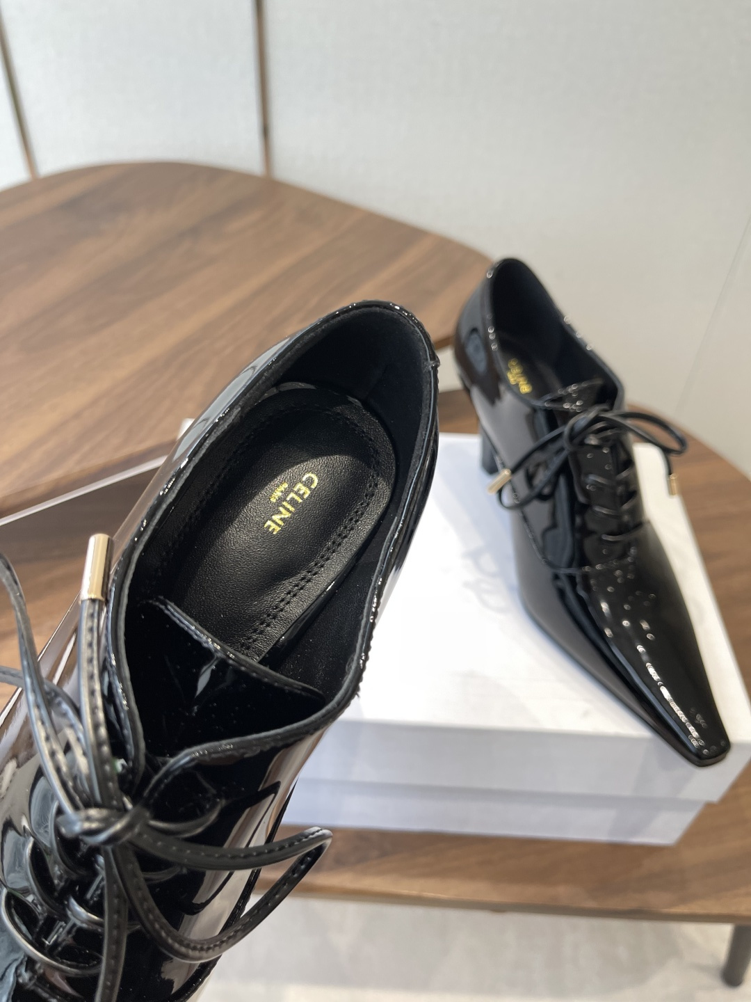 CELINE patent leather pointed-toe lace-up Oxford shoes - Image 9