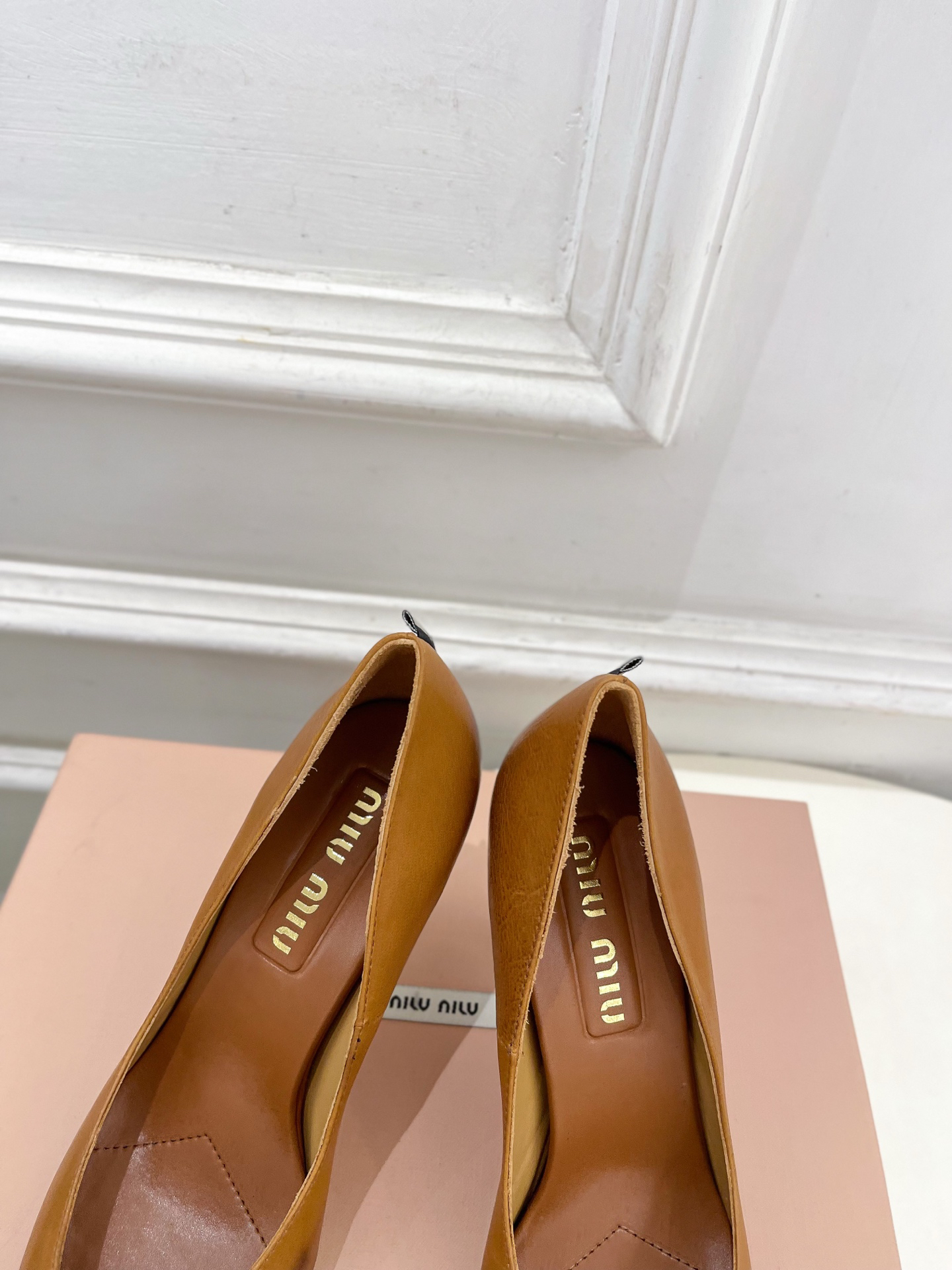 Miu Miu Vintage Hand-Drawn Gradient Pointed-Toe Stiletto Heels - Image 10