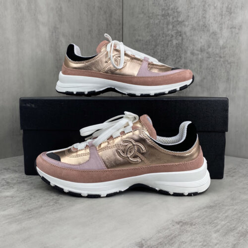 CHANEL color-blocked platform casual sneakers